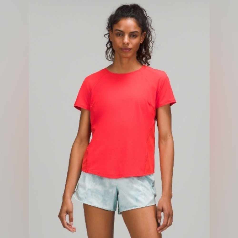 lululemon athletica Bright Red Short Sleeve Tee